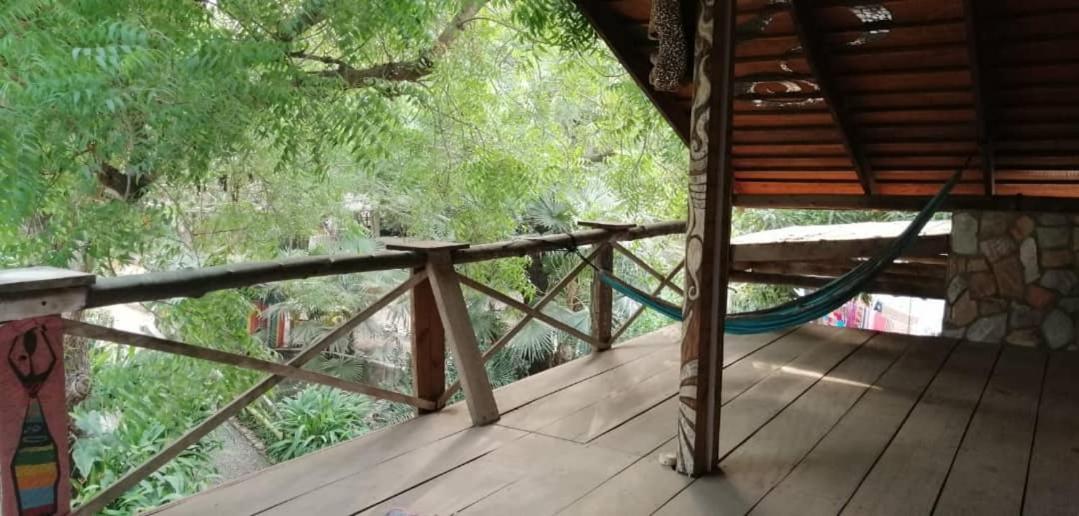 Kokrobite Gardens Restaurant And Guest House Exterior foto