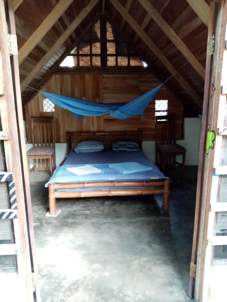 Kokrobite Gardens Restaurant And Guest House Exterior foto